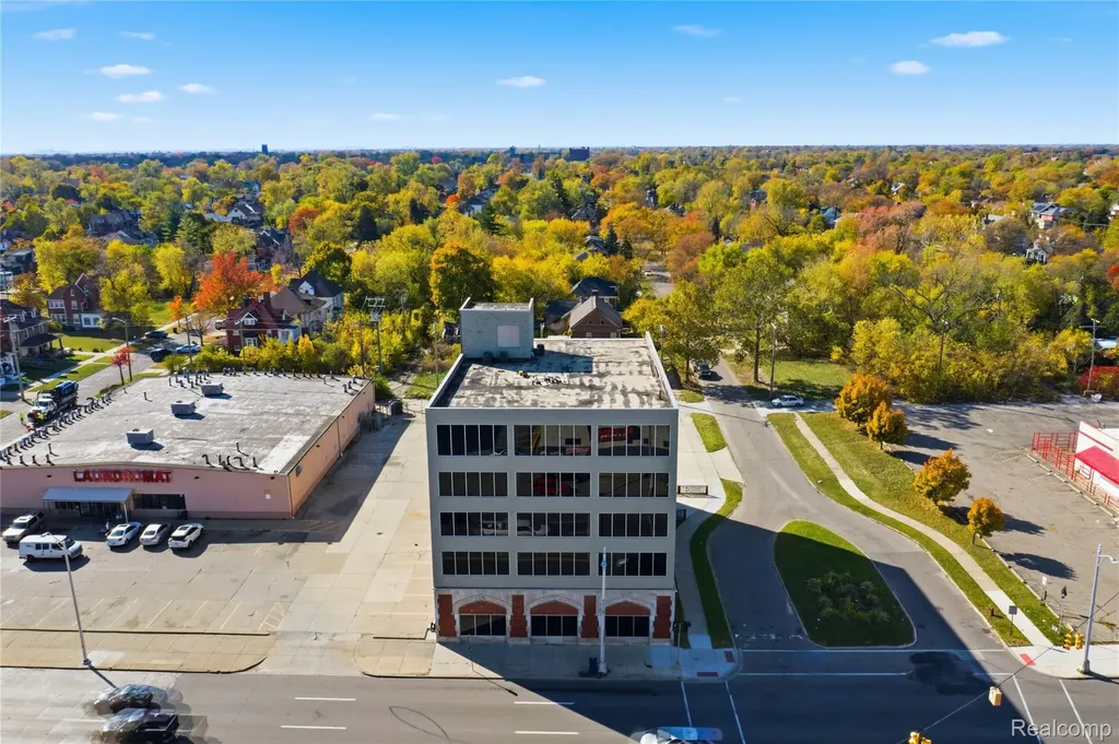 11745 Woodward Avenue Highland Park City MI 48203