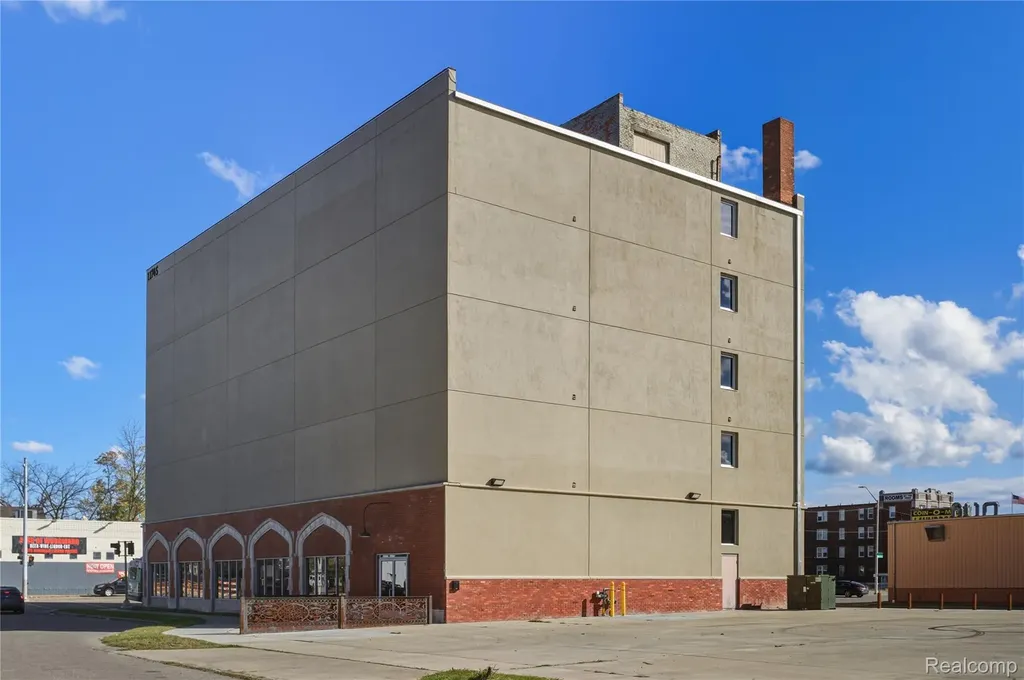 11745 Woodward Avenue Highland Park City MI 48203