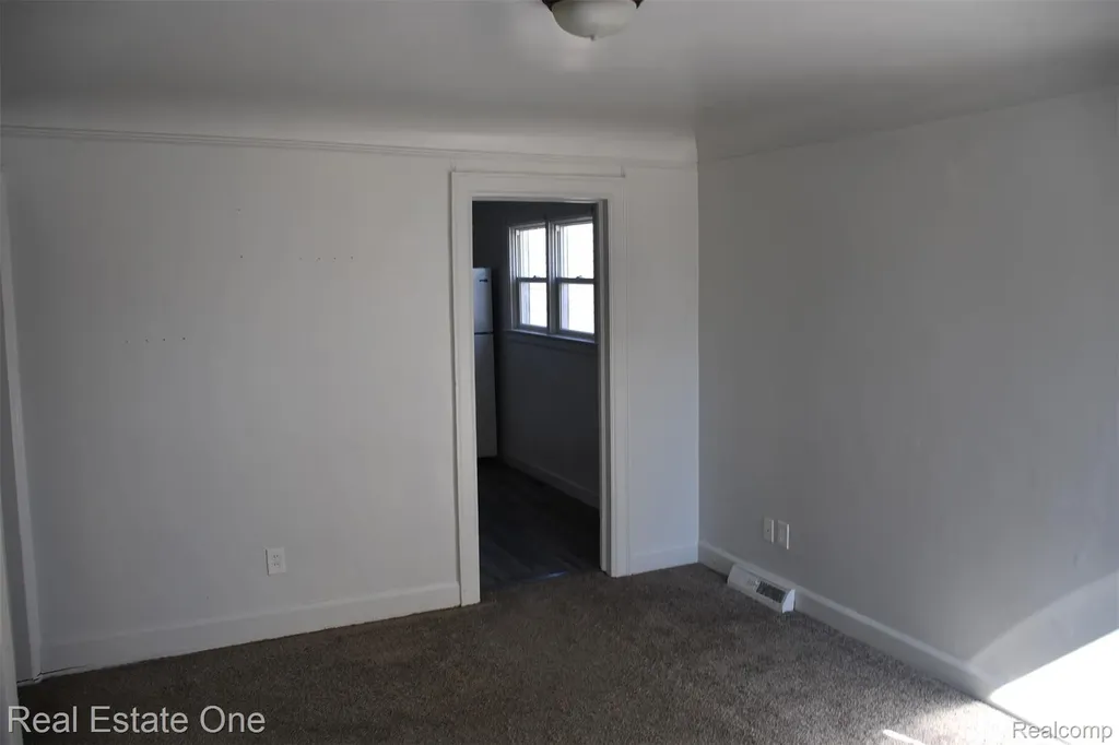 3026 Norcott Drive Keego Harbor City MI 48320