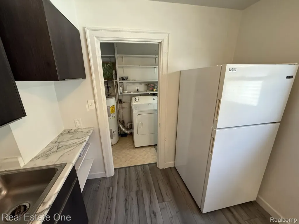 3026 Norcott Drive Keego Harbor City MI 48320
