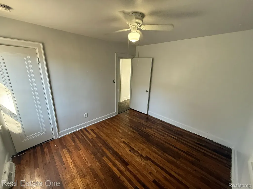 3026 Norcott Drive Keego Harbor City MI 48320