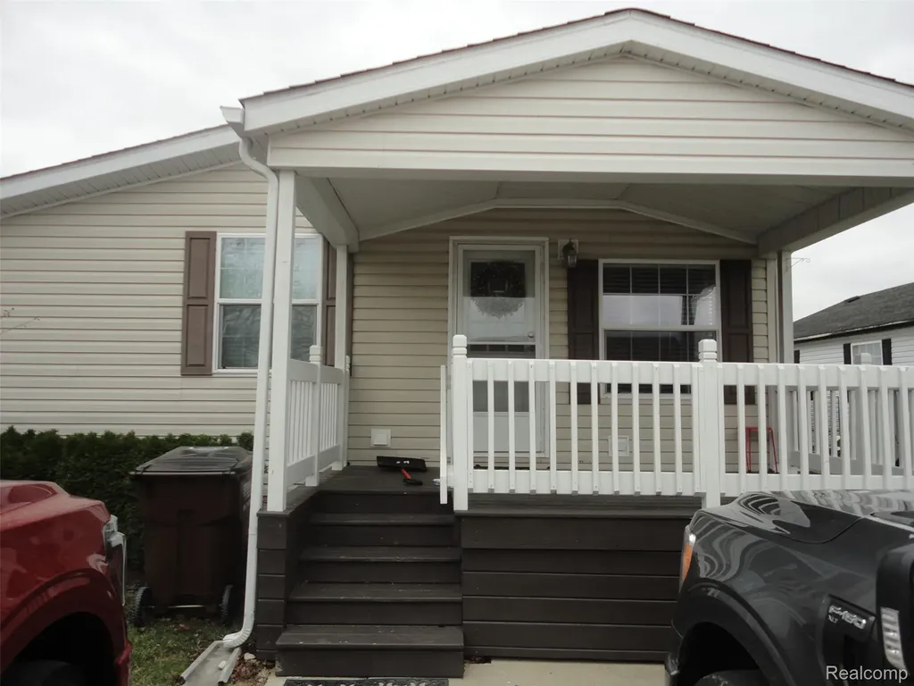 923 Stevens Trail Raisinville Township MI 48161