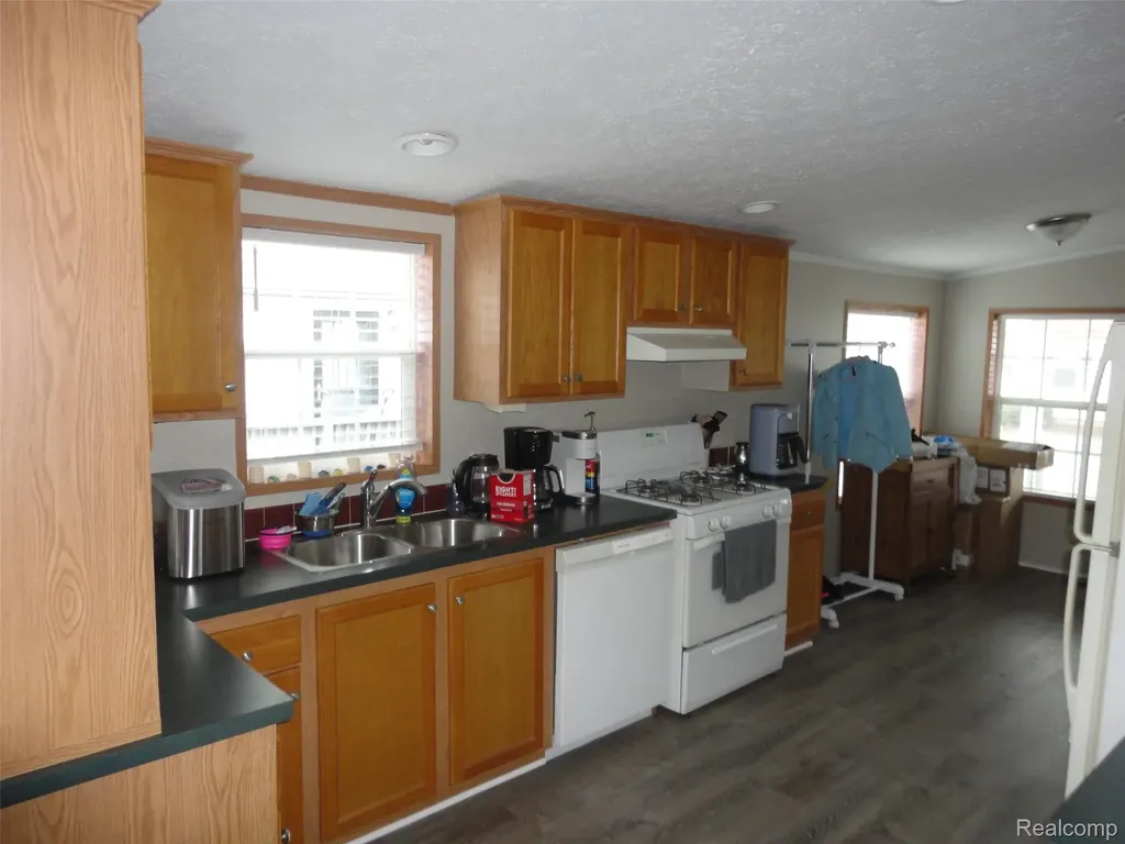 923 Stevens Trail Raisinville Township MI 48161