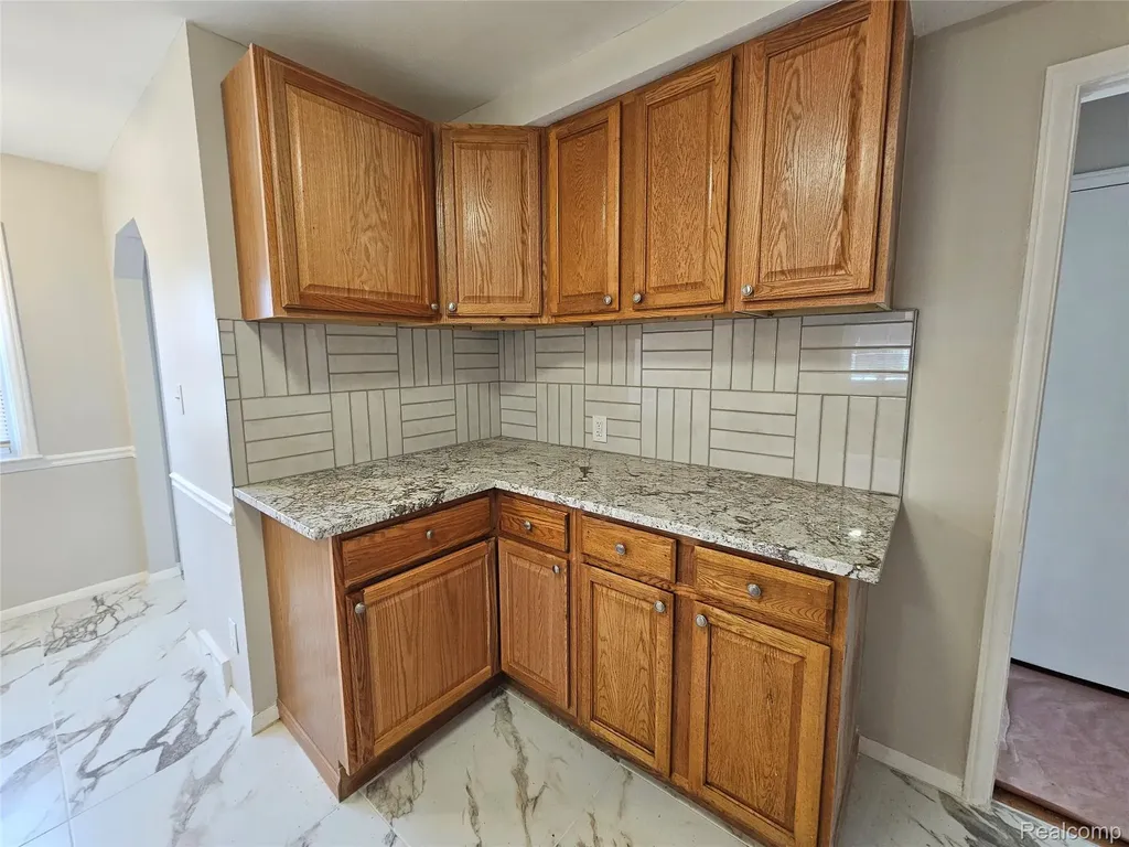 9311 Dixie Redford Charter Township MI 48239