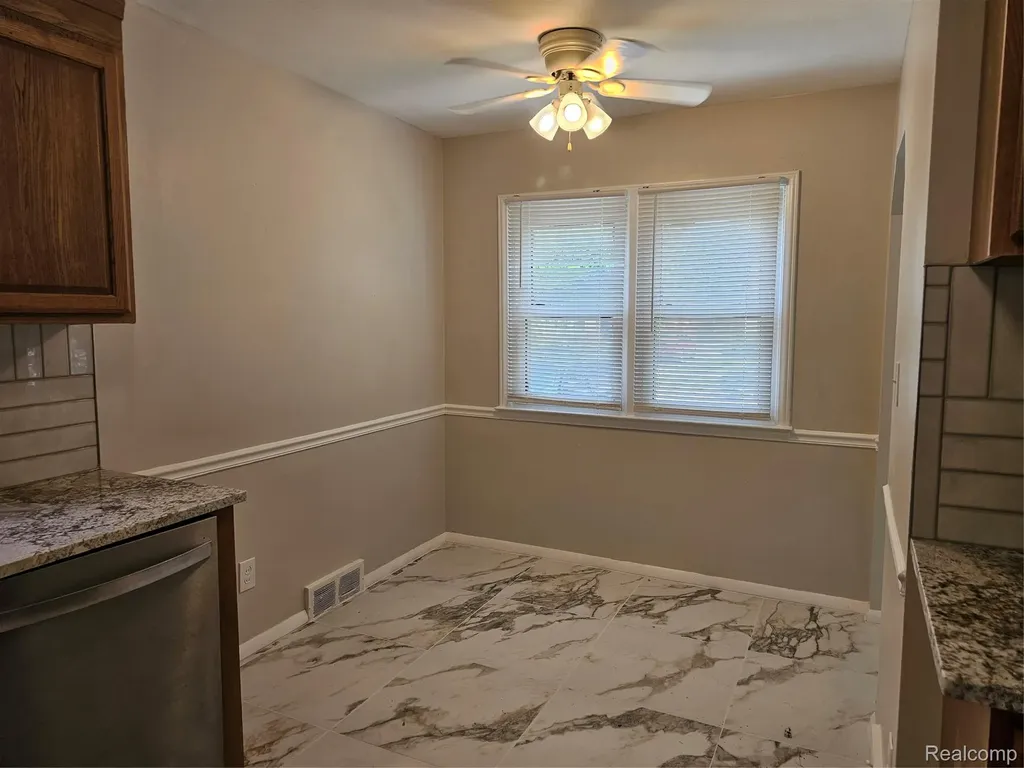 9311 Dixie Redford Charter Township MI 48239
