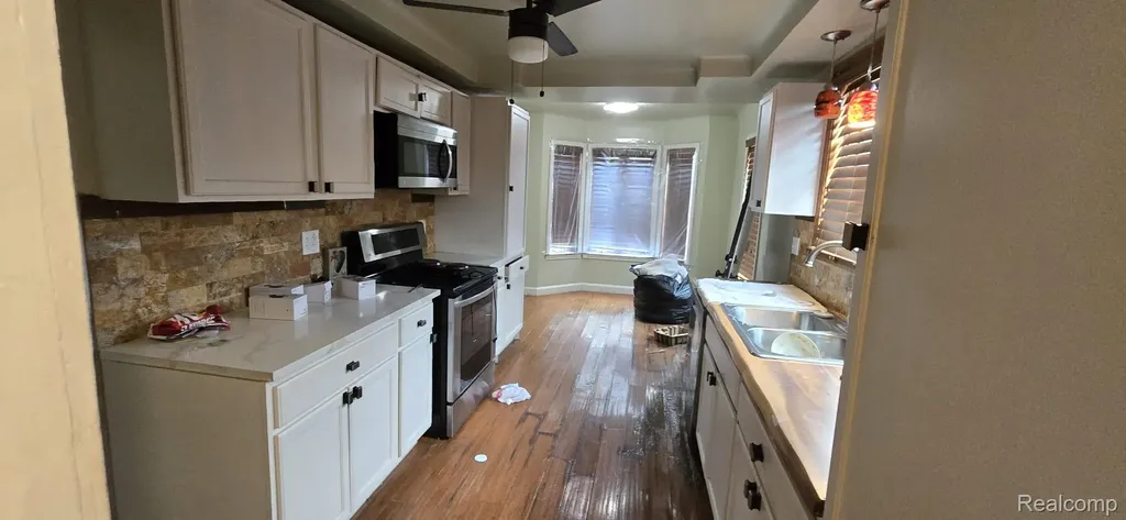 550 W Grixdale Detroit City MI 48203