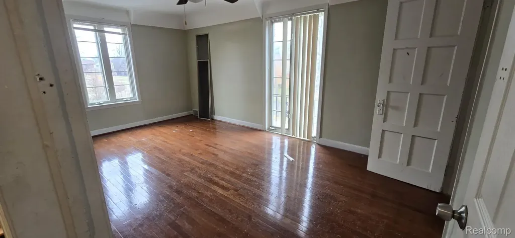 550 W Grixdale Detroit City MI 48203