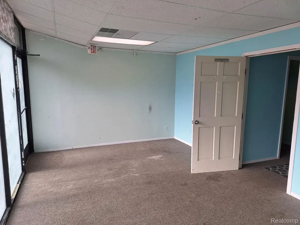 4512 Dixie Highway Waterford Charter Township MI 48329