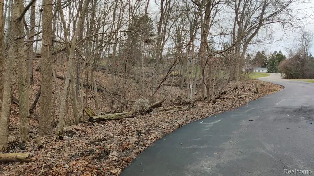 Lot 149 Breer Court Bloomfield Charter Township MI 48302