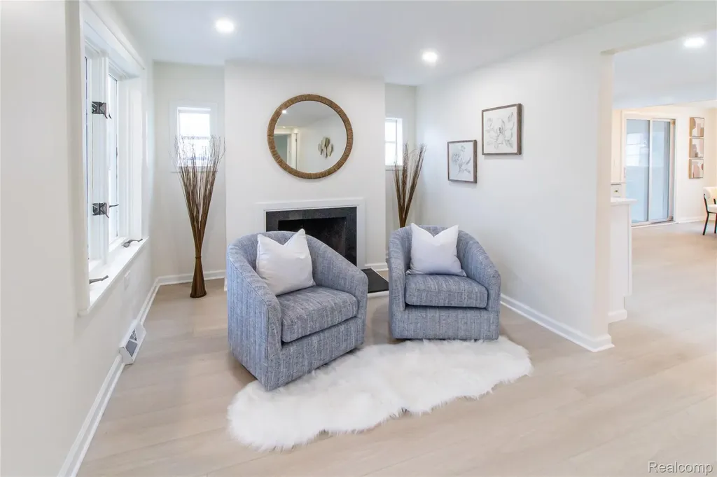 23106 Springbrook Drive Farmington Hills City MI 48336