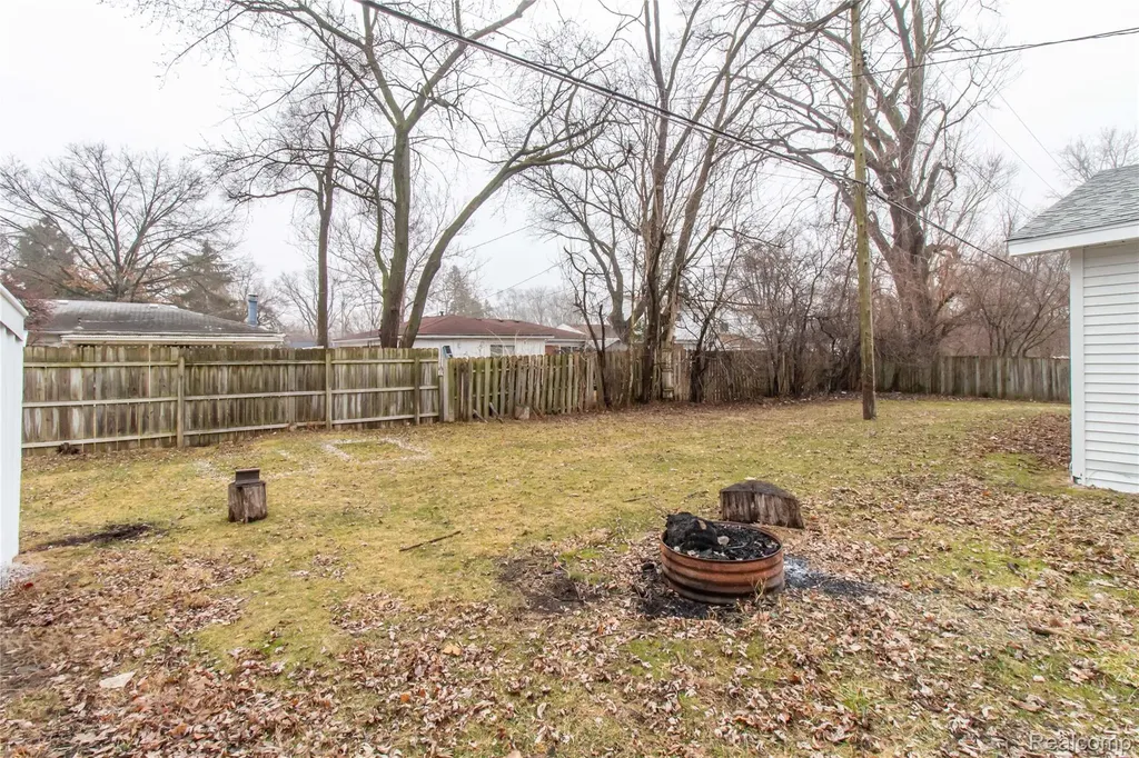 23106 Springbrook Drive Farmington Hills City MI 48336