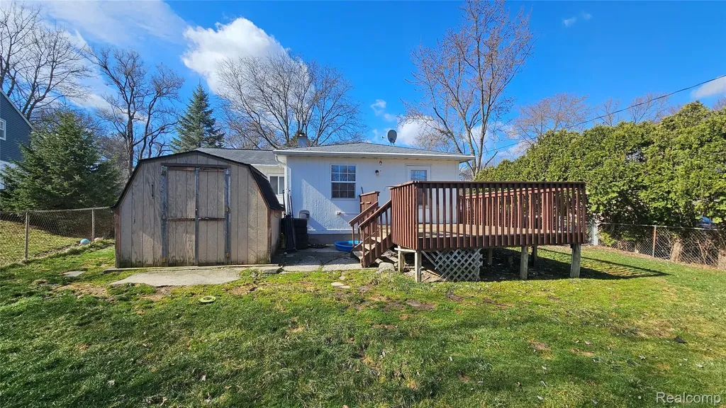 466 Lyon Boulevard South Lyon City MI 48178