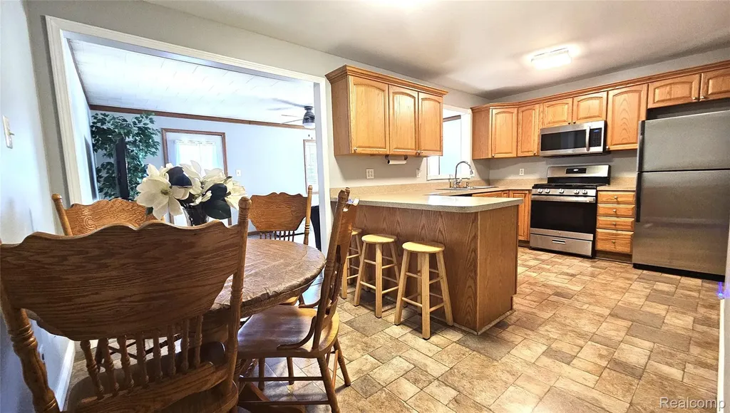 466 Lyon Boulevard South Lyon City MI 48178