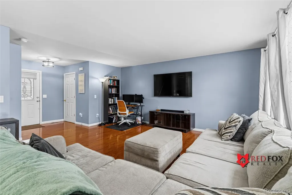5035 Meadow Crest Circle Grand Blanc Charter Township MI 48442