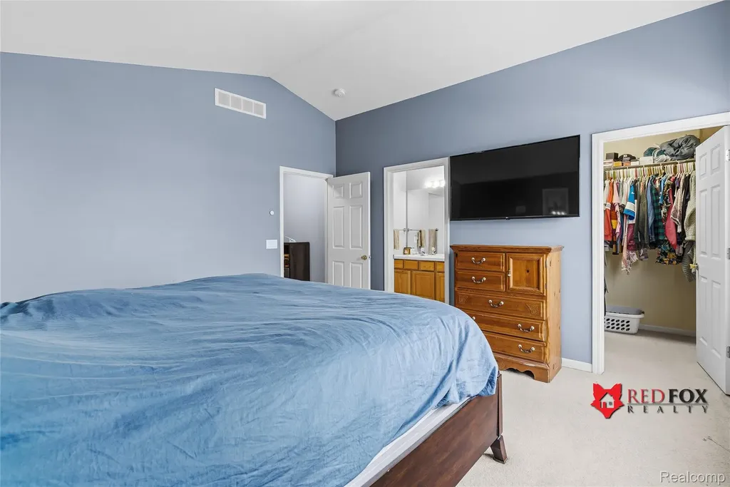 5035 Meadow Crest Circle Grand Blanc Charter Township MI 48442