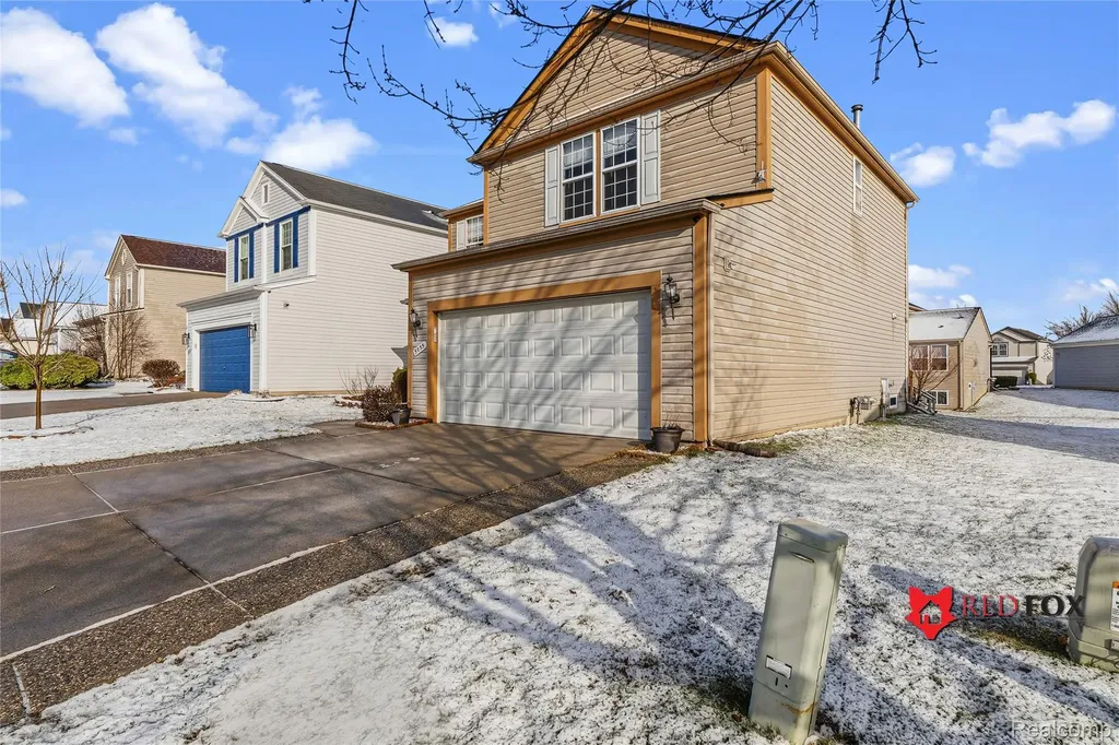 5035 Meadow Crest Circle Grand Blanc Charter Township MI 48442