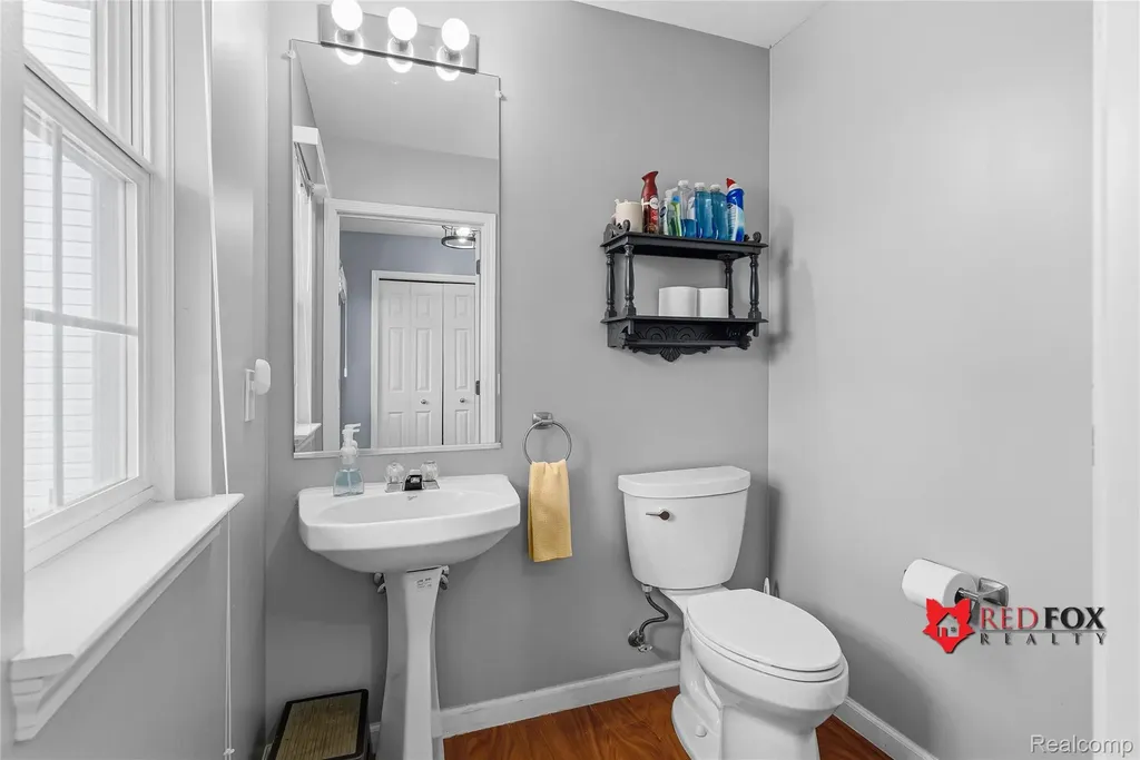 5035 Meadow Crest Circle Grand Blanc Charter Township MI 48442