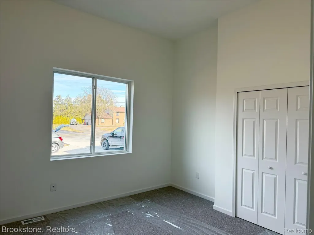 37116 Moravian Drive Clinton Charter Township MI 48036