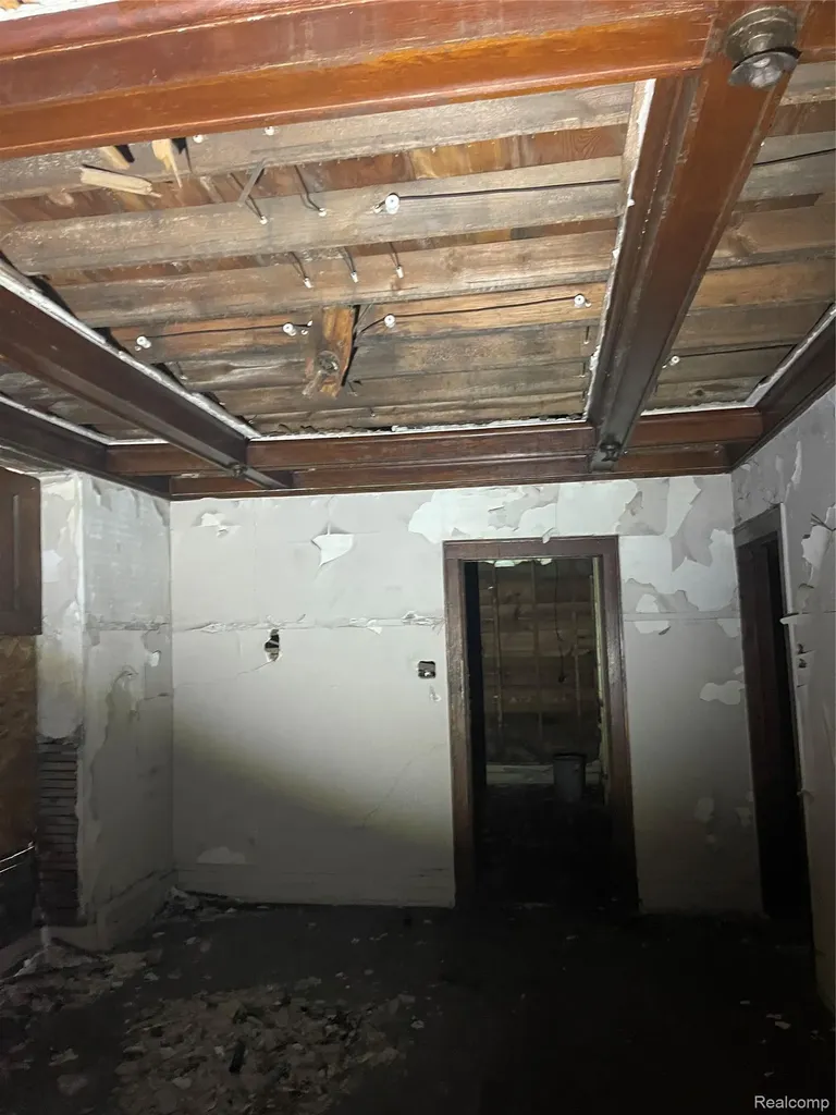 4160 Crane Street Detroit City MI 48214