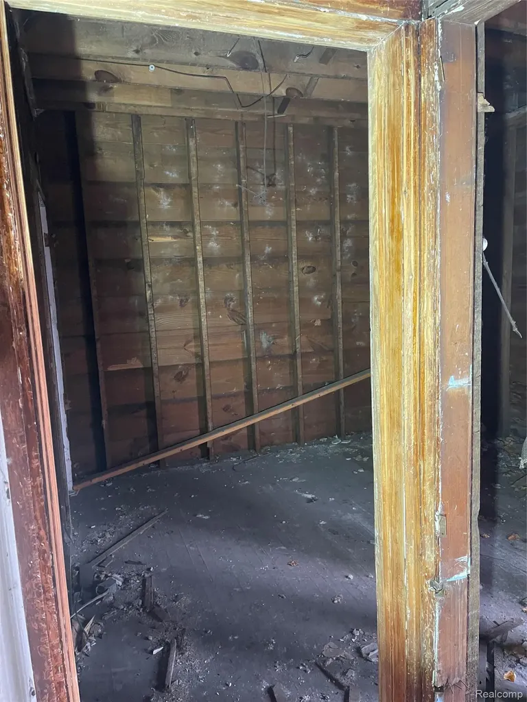 4160 Crane Street Detroit City MI 48214