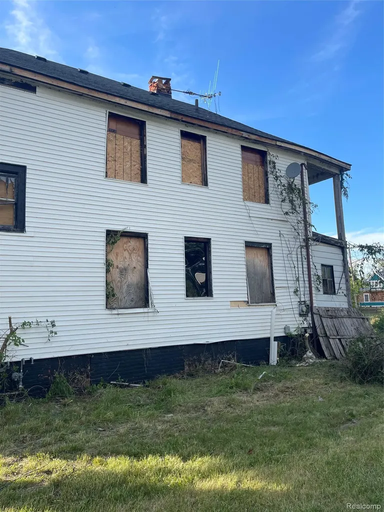 4160 Crane Street Detroit City MI 48214