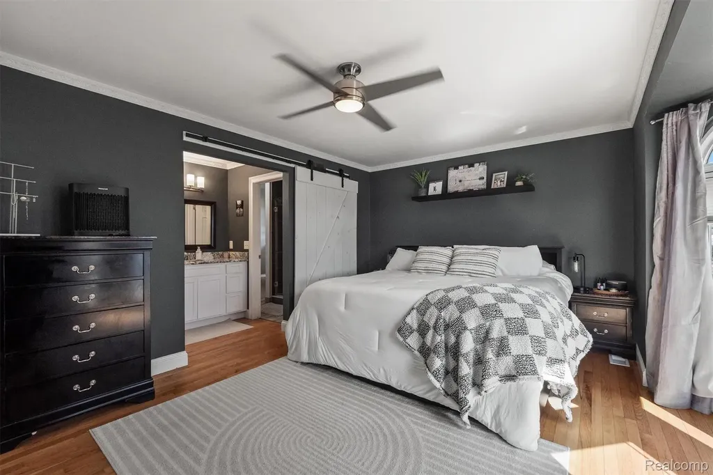 751 Woodleigh Way Oxford Village MI 48371