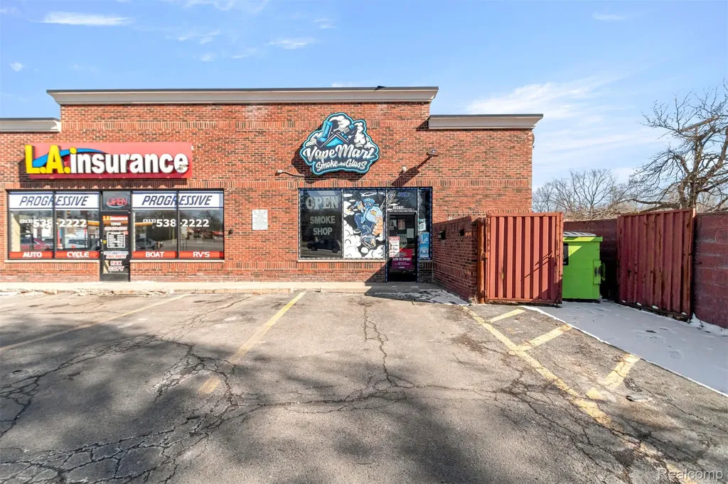 18950 Inkster Redford Charter Township MI 48240