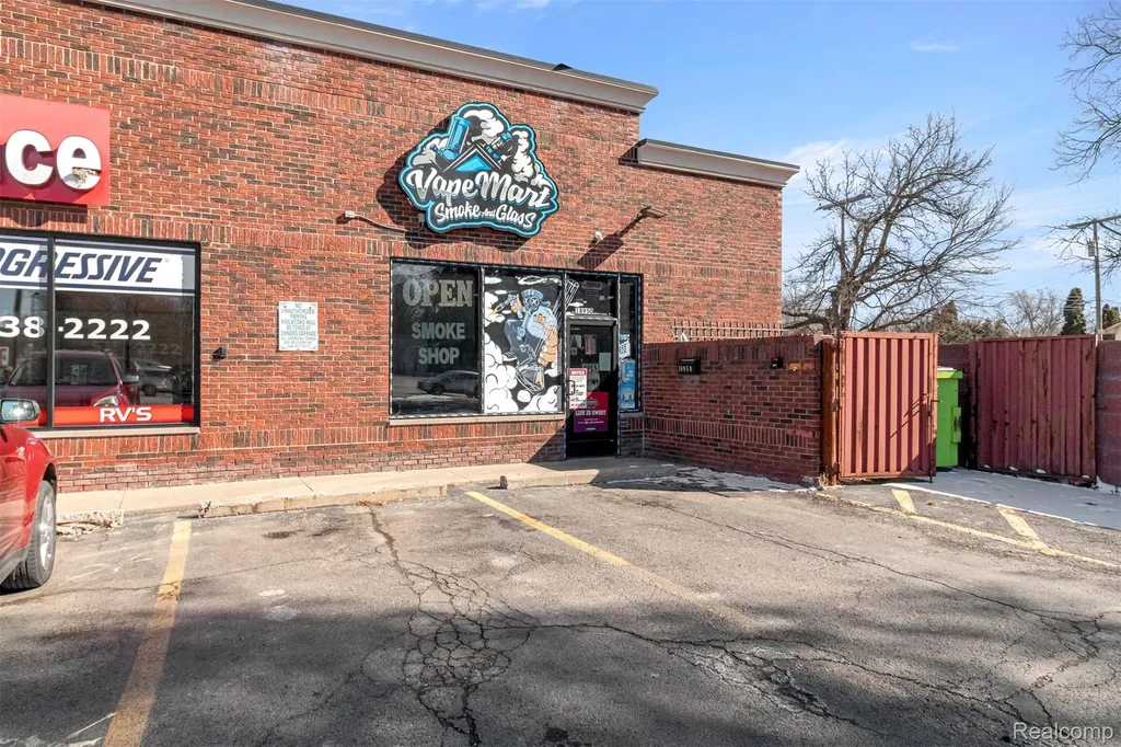 18950 Inkster Redford Charter Township MI 48240
