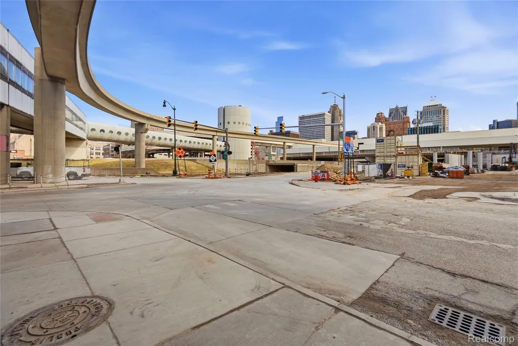 1001 W Jefferson Avenue Detroit City MI 48226