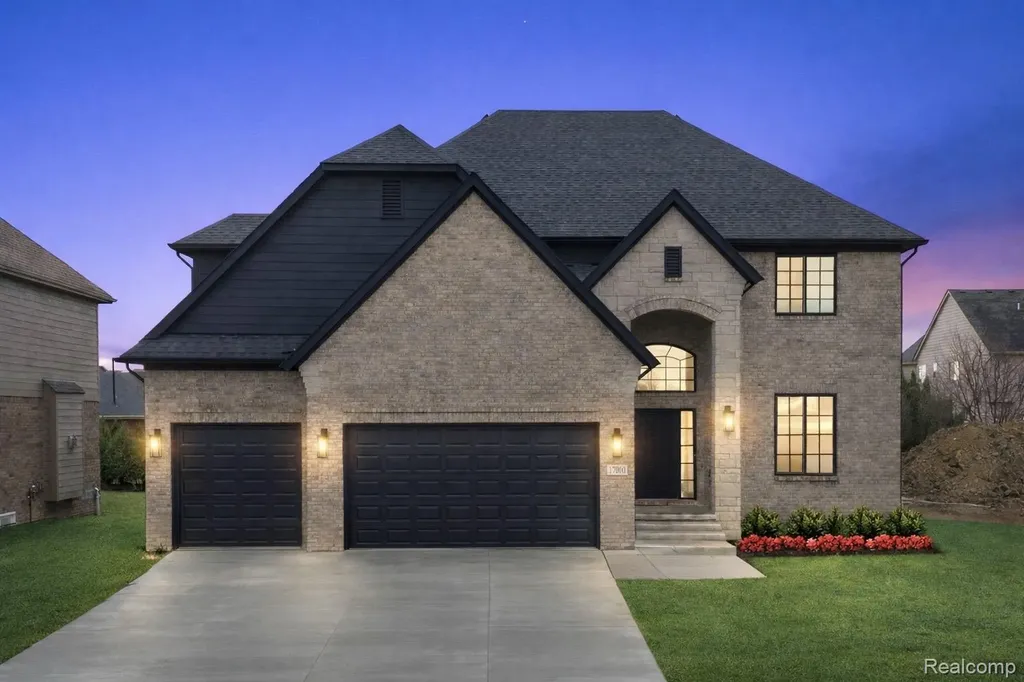 17000 Pienza Drive Macomb Township MI 48042