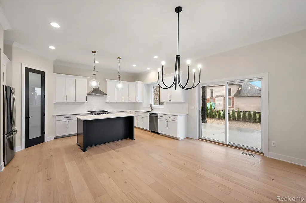 17000 Pienza Drive Macomb Township MI 48042
