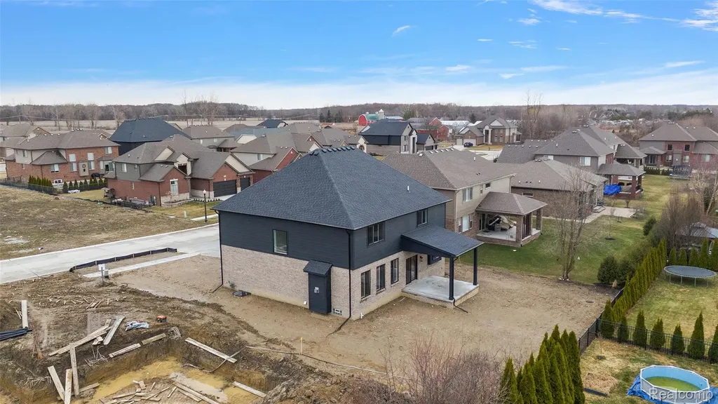 17000 Pienza Drive Macomb Township MI 48042