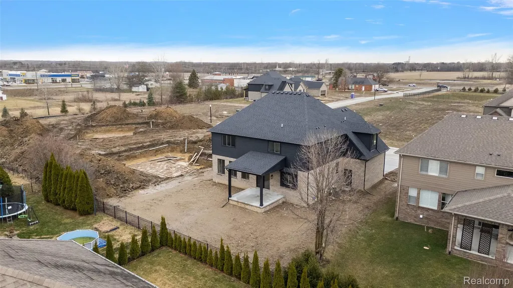 17000 Pienza Drive Macomb Township MI 48042