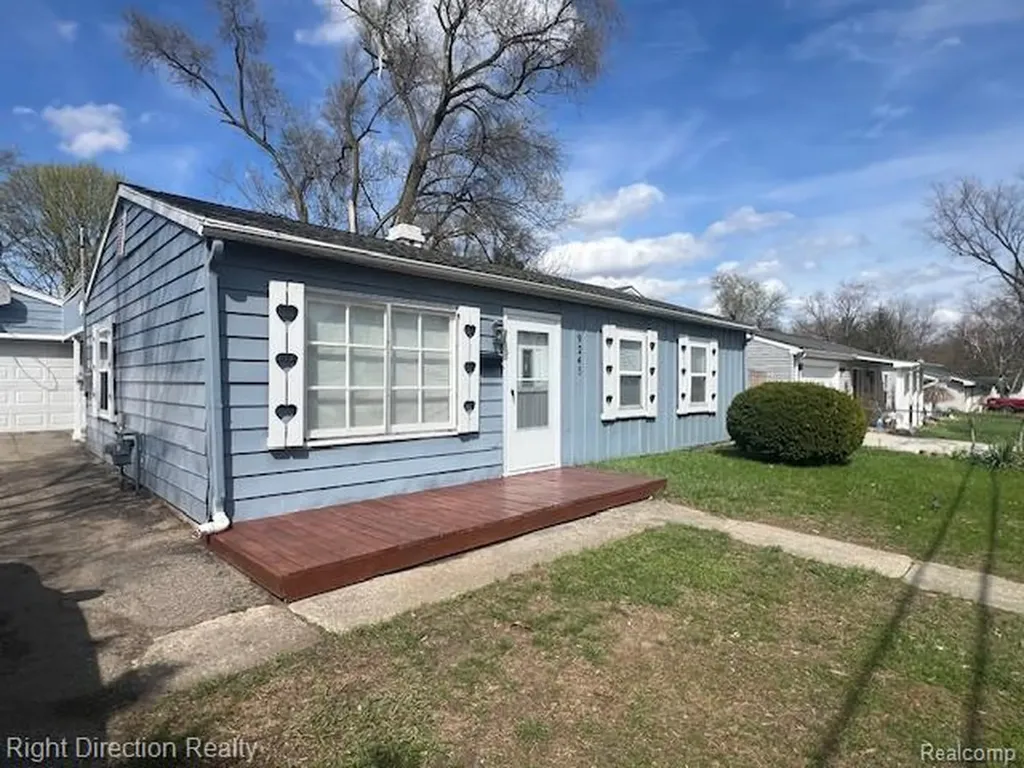 9245 Lee Road Green Oak Township MI 48116