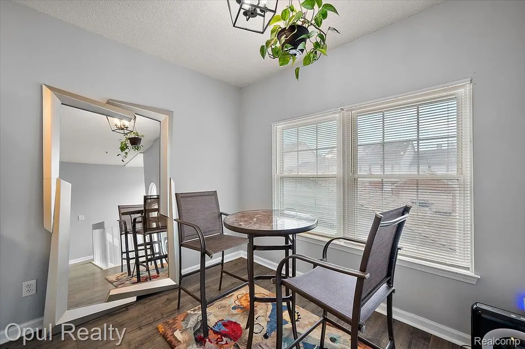 49714 Draper Circle Plymouth Charter Township MI 48170