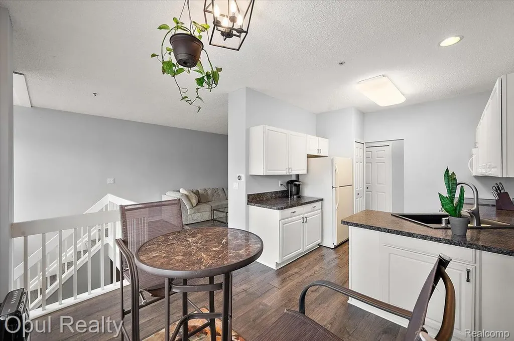 49714 Draper Circle Plymouth Charter Township MI 48170