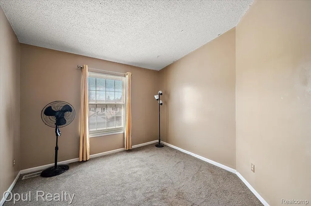 49714 Draper Circle Plymouth Charter Township MI 48170