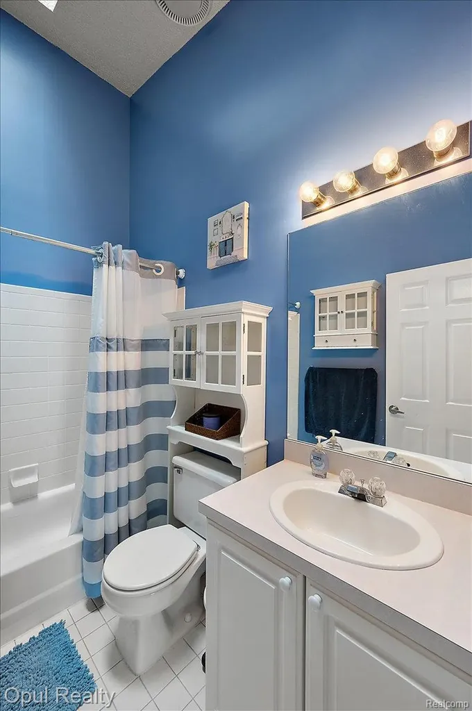 49714 Draper Circle Plymouth Charter Township MI 48170