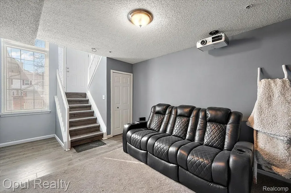 49714 Draper Circle Plymouth Charter Township MI 48170