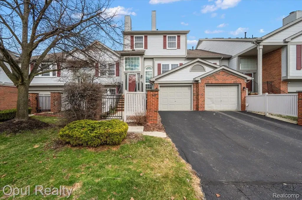 49714 Draper Circle Plymouth Charter Township MI 48170