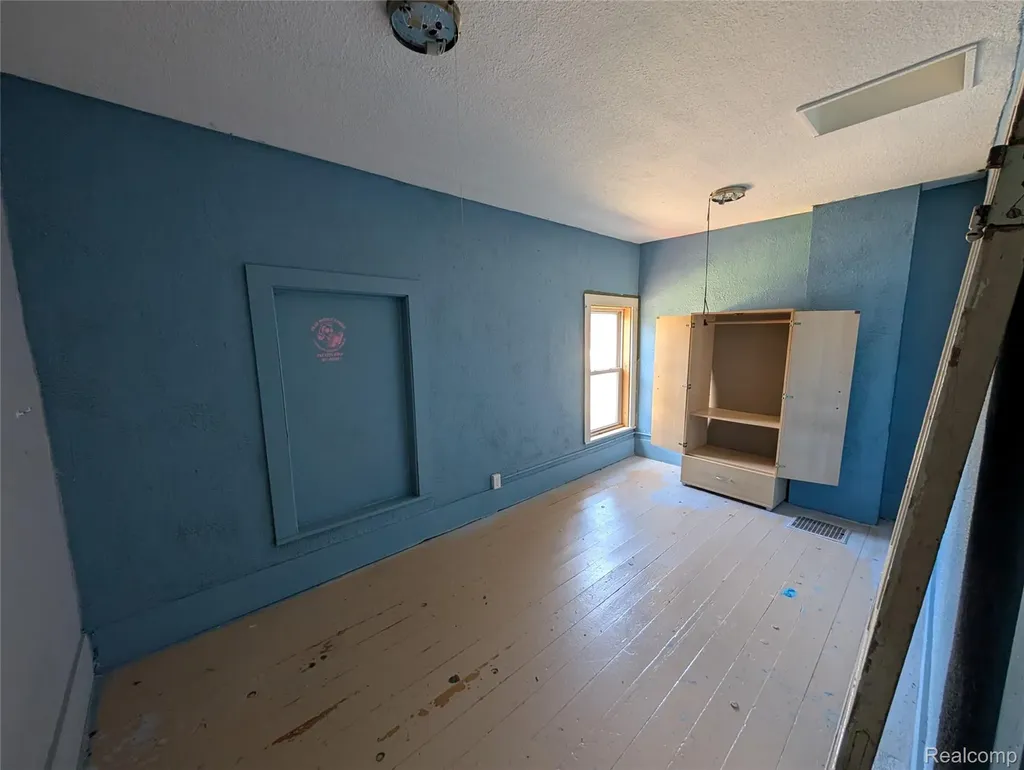 10611 W Saint Charles Road Sumner Township MI 48889