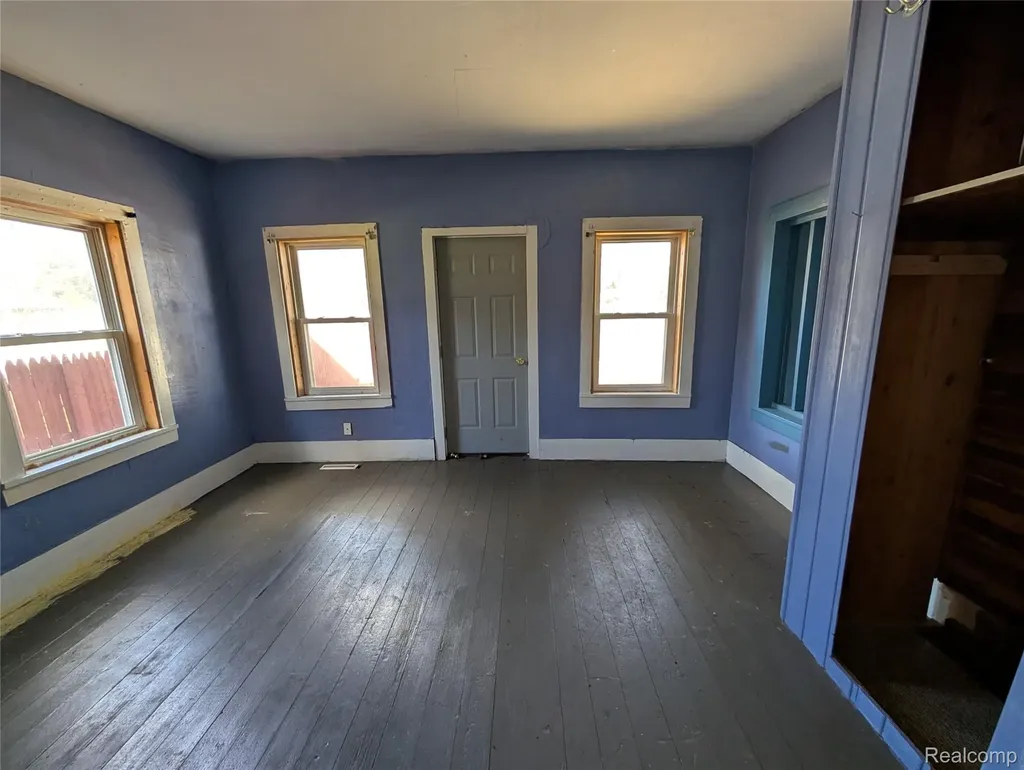 10611 W Saint Charles Road Sumner Township MI 48889