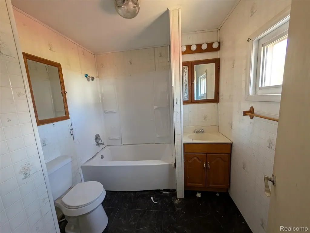 10611 W Saint Charles Road Sumner Township MI 48889