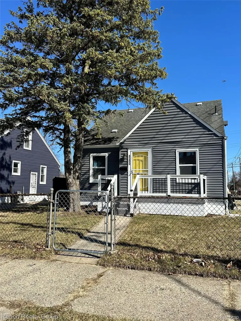 8200 Westwood Street Detroit City MI 48228