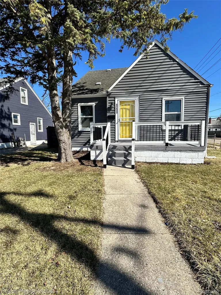 8200 Westwood Street Detroit City MI 48228
