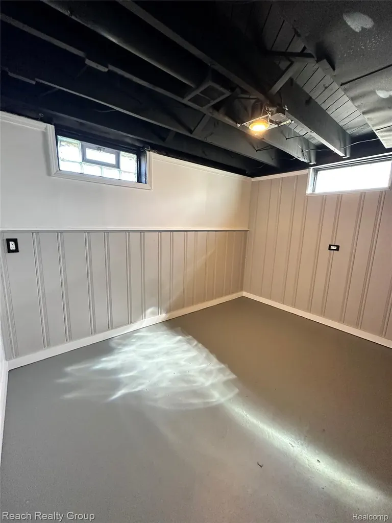 8200 Westwood Street Detroit City MI 48228
