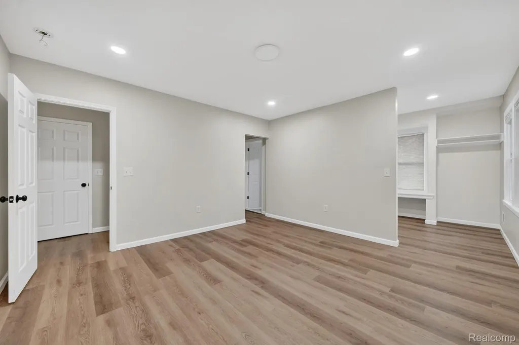 9290 Wildemere Street Detroit City MI 48206