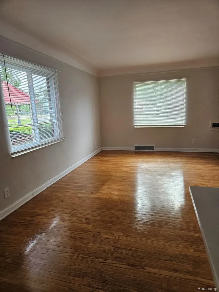 17410 Sorrento Street Detroit City MI 48235