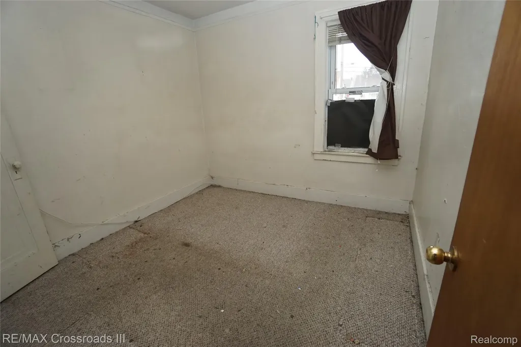1418 Hanford Avenue Lincoln Park City MI 48146