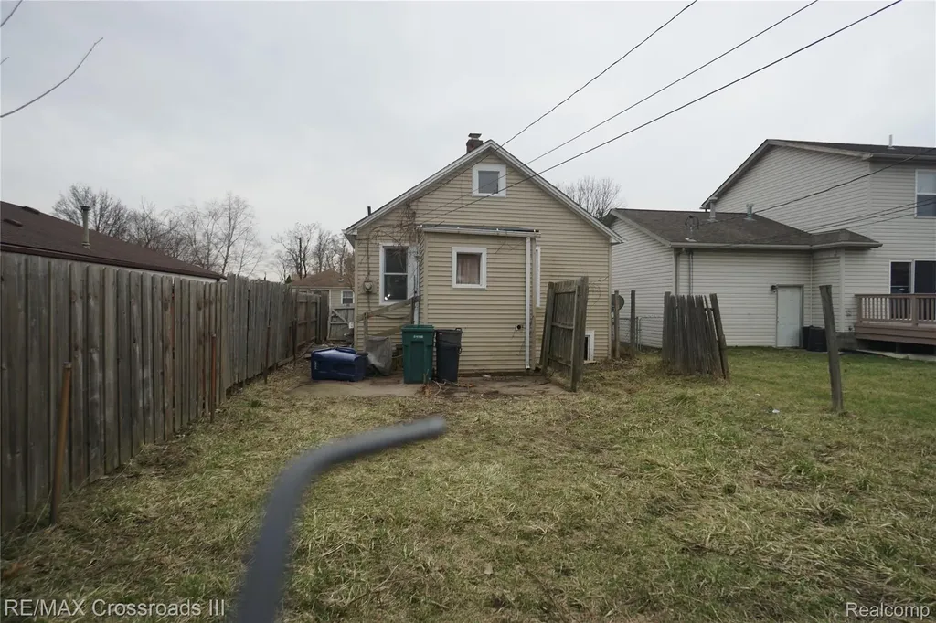 1418 Hanford Avenue Lincoln Park City MI 48146